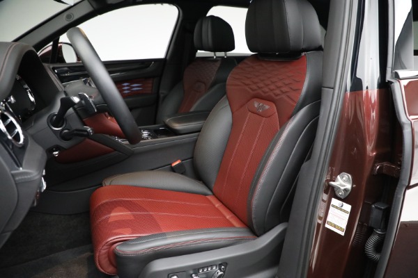 Used 2023 Bentley Bentayga EWB Azure V8 for sale $264,900 at Alfa Romeo of Westport in Westport CT 06880 26