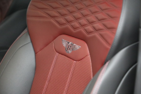 Used 2023 Bentley Bentayga EWB Azure V8 for sale $264,900 at Alfa Romeo of Westport in Westport CT 06880 27