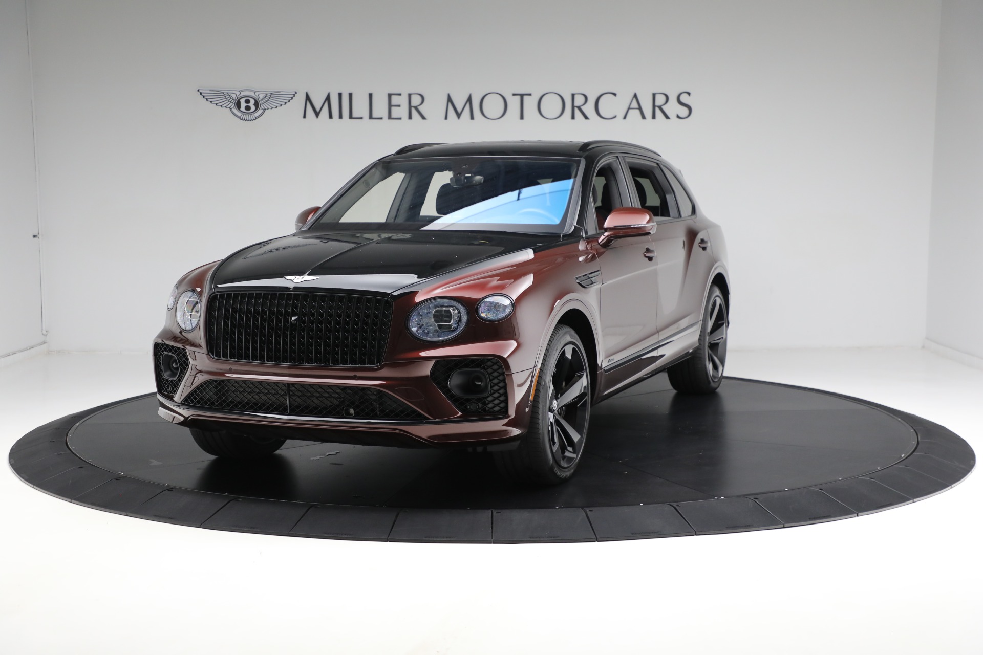 Used 2023 Bentley Bentayga EWB Azure V8 for sale $264,900 at Alfa Romeo of Westport in Westport CT 06880 1