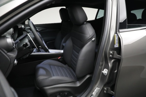 Used 2024 Alfa Romeo Tonale Veloce for sale $32,900 at Alfa Romeo of Westport in Westport CT 06880 21