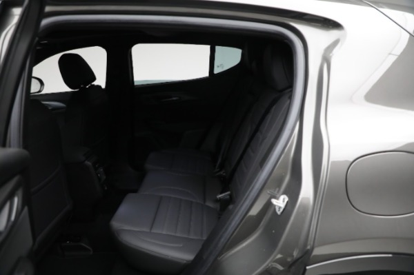 Used 2024 Alfa Romeo Tonale Veloce for sale $32,900 at Alfa Romeo of Westport in Westport CT 06880 23