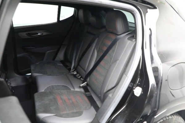 Used 2024 Alfa Romeo Tonale Veloce for sale $28,900 at Alfa Romeo of Westport in Westport CT 06880 26