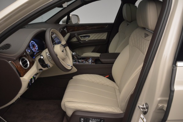 Used 2017 Bentley Bentayga for sale Sold at Alfa Romeo of Westport in Westport CT 06880 18