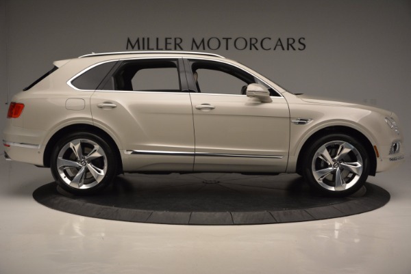 Used 2017 Bentley Bentayga for sale Sold at Alfa Romeo of Westport in Westport CT 06880 7