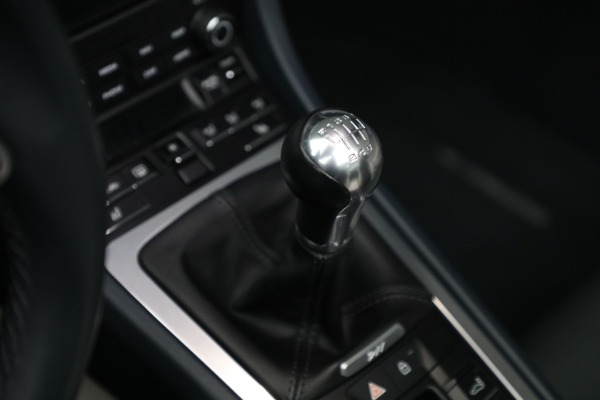 Used 2019 Porsche 911 Targa 4S for sale Sold at Alfa Romeo of Westport in Westport CT 06880 19