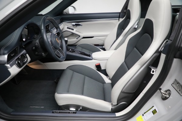 Used 2019 Porsche 911 Targa 4S for sale $149,900 at Alfa Romeo of Westport in Westport CT 06880 21