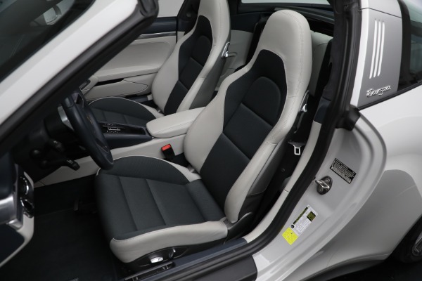 Used 2019 Porsche 911 Targa 4S for sale Sold at Alfa Romeo of Westport in Westport CT 06880 22