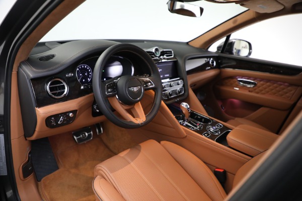 New 2023 Bentley Bentayga Azure Hybrid for sale $224,900 at Alfa Romeo of Westport in Westport CT 06880 21