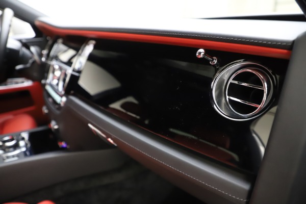 Used 2017 Rolls-Royce Ghost for sale $209,900 at Alfa Romeo of Westport in Westport CT 06880 25