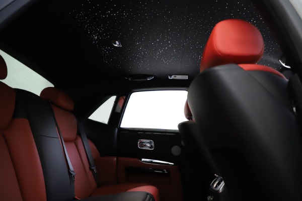 Used 2017 Rolls-Royce Ghost for sale $209,900 at Alfa Romeo of Westport in Westport CT 06880 27