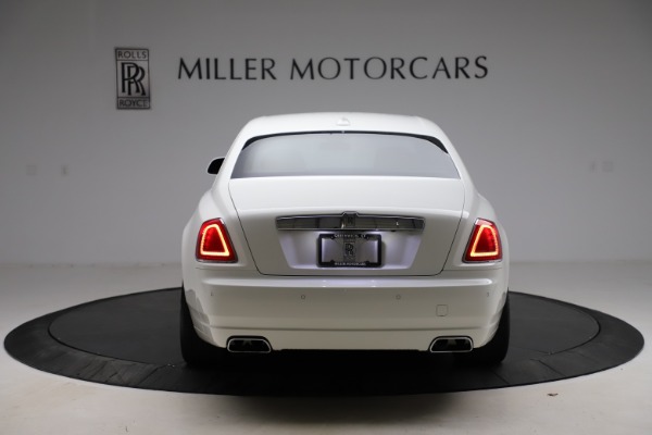 Used 2017 Rolls-Royce Ghost for sale $209,900 at Alfa Romeo of Westport in Westport CT 06880 7