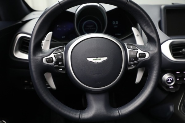 Used 2022 Aston Martin Vantage for sale $145,900 at Alfa Romeo of Westport in Westport CT 06880 27