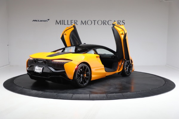 Used 2024 McLaren Artura Performance for sale Call for price at Alfa Romeo of Westport in Westport CT 06880 20
