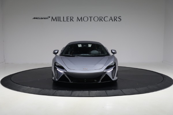 Used 2024 McLaren Artura Performance for sale $185,900 at Alfa Romeo of Westport in Westport CT 06880 12