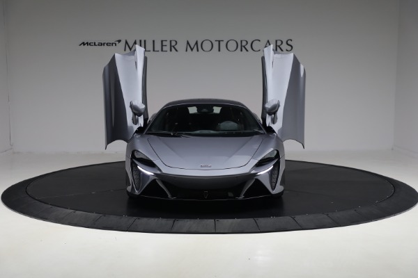 Used 2024 McLaren Artura Performance for sale $185,900 at Alfa Romeo of Westport in Westport CT 06880 13