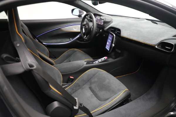 Used 2024 McLaren Artura Performance for sale $185,900 at Alfa Romeo of Westport in Westport CT 06880 26