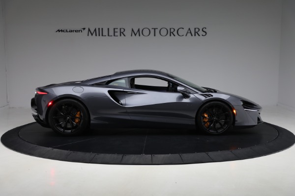 Used 2024 McLaren Artura Performance for sale $185,900 at Alfa Romeo of Westport in Westport CT 06880 9