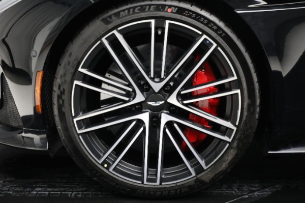 Used 2024 Aston Martin DB12 V8 for sale $249,900 at Alfa Romeo of Westport in Westport CT 06880 28