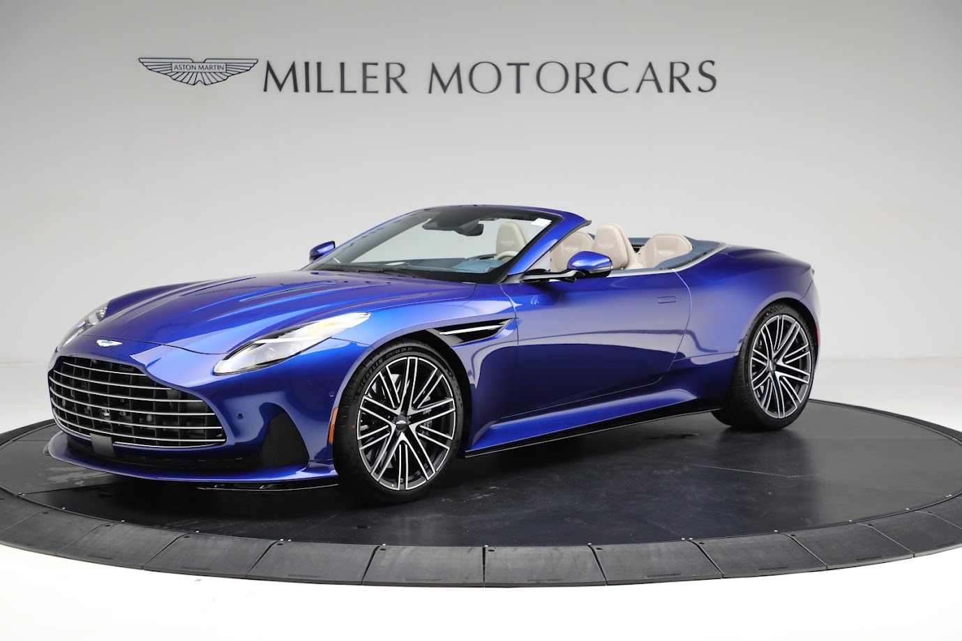 Used 2024 Aston Martin DB12 Volante for sale $289,900 at Alfa Romeo of Westport in Westport CT 06880 1