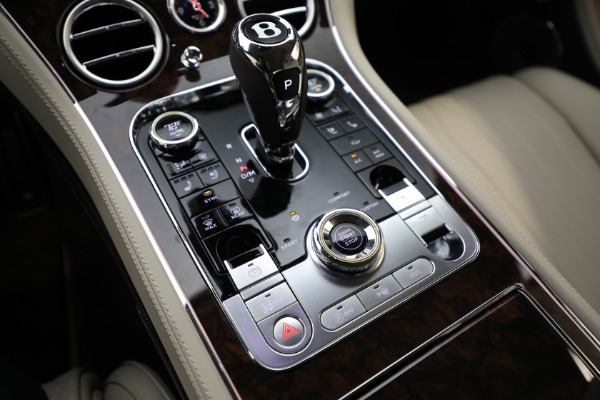 New 2024 Bentley Continental GT Azure V8 for sale $325,780 at Alfa Romeo of Westport in Westport CT 06880 22