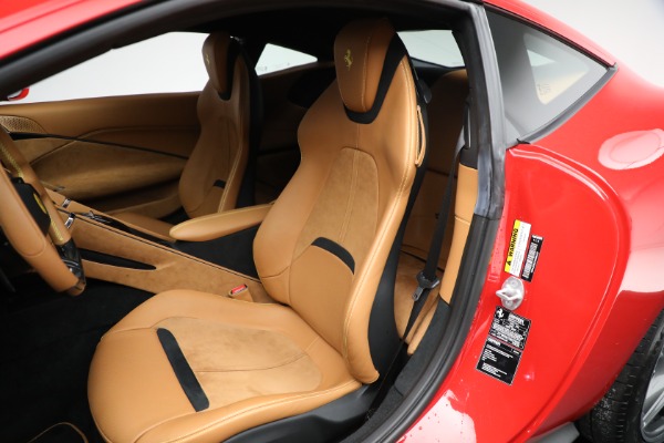 Used 2022 Ferrari Roma for sale Sold at Alfa Romeo of Westport in Westport CT 06880 14