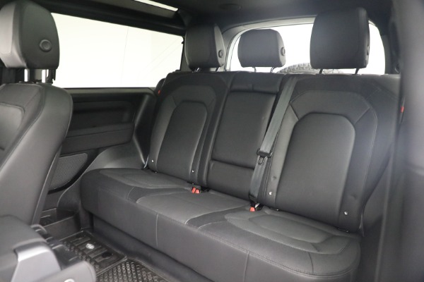 Used 2023 Land Rover Defender 90 X-Dynamic SE for sale Sold at Alfa Romeo of Westport in Westport CT 06880 17