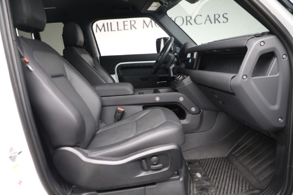 Used 2023 Land Rover Defender 90 X-Dynamic SE for sale Sold at Alfa Romeo of Westport in Westport CT 06880 20