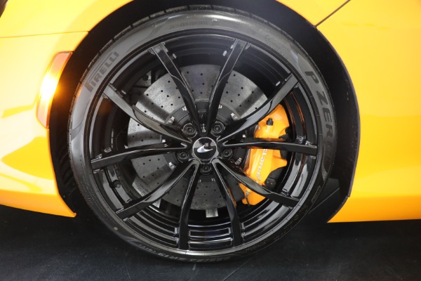 New 2024 McLaren Artura for sale Sold at Alfa Romeo of Westport in Westport CT 06880 20