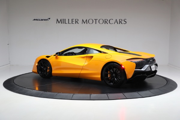 New 2024 McLaren Artura for sale $276,833 at Alfa Romeo of Westport in Westport CT 06880 4