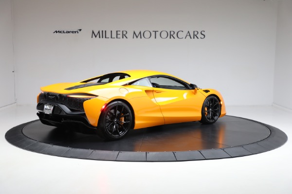 New 2024 McLaren Artura for sale Sold at Alfa Romeo of Westport in Westport CT 06880 8
