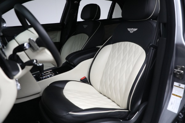 Used 2017 Bentley Mulsanne Speed for sale $159,900 at Alfa Romeo of Westport in Westport CT 06880 22