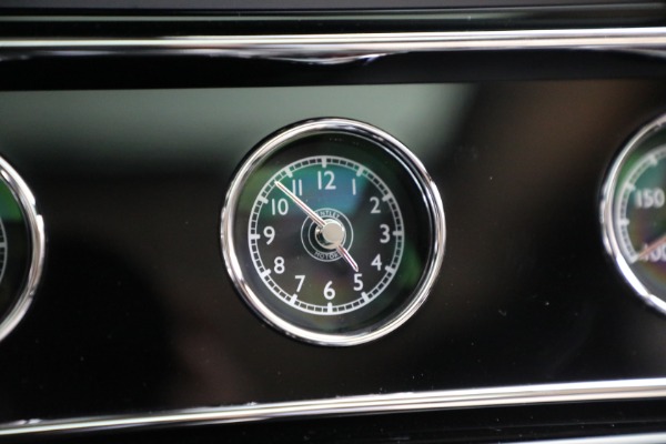 Used 2017 Bentley Mulsanne Speed for sale $159,900 at Alfa Romeo of Westport in Westport CT 06880 28