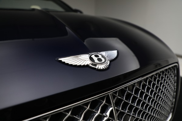 Used 2022 Bentley Continental GTC V8 for sale $239,900 at Alfa Romeo of Westport in Westport CT 06880 26
