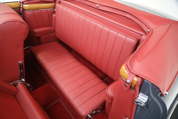 Used 1959 Mercedes Benz 220 S Ponton Cabriolet for sale $229,900 at Alfa Romeo of Westport in Westport CT 06880 20