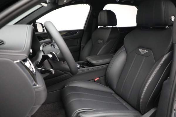 New 2024 Bentley Bentayga Hybrid for sale $241,325 at Alfa Romeo of Westport in Westport CT 06880 18