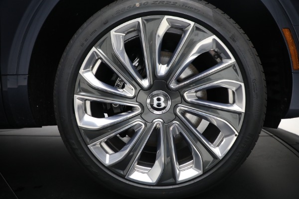 New 2024 Bentley Bentayga EWB Mulliner V8 for sale $344,080 at Alfa Romeo of Westport in Westport CT 06880 17