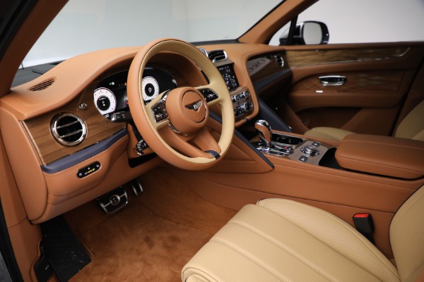 New 2024 Bentley Bentayga EWB Mulliner V8 for sale $344,080 at Alfa Romeo of Westport in Westport CT 06880 23