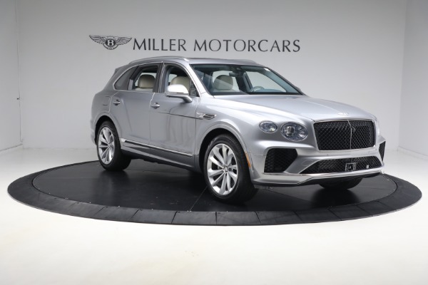 New 2024 Bentley Bentayga V8 for sale $234,190 at Alfa Romeo of Westport in Westport CT 06880 12