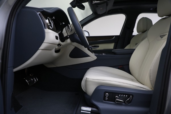 New 2024 Bentley Bentayga V8 for sale Sold at Alfa Romeo of Westport in Westport CT 06880 18