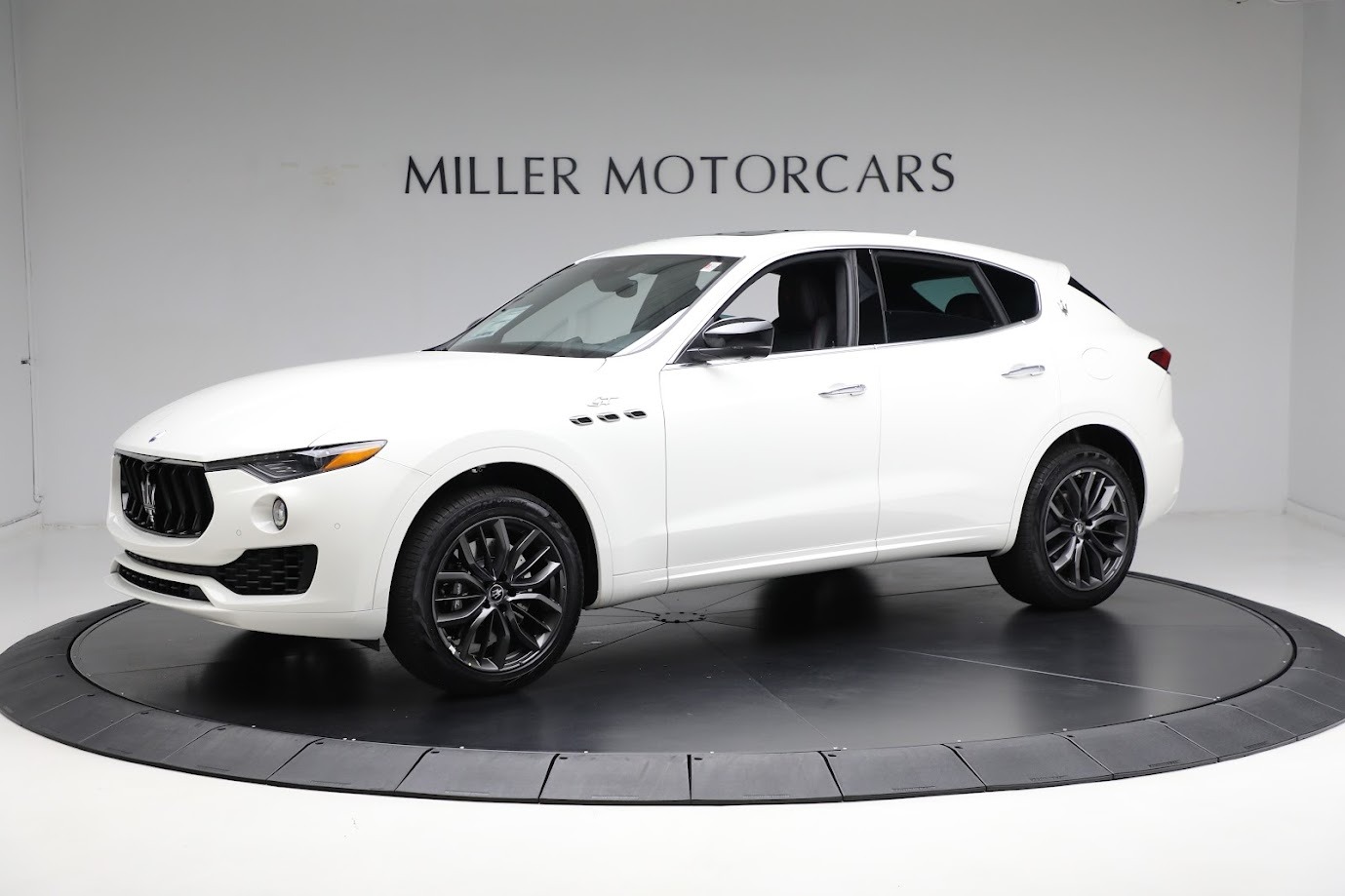 New 2024 Maserati Levante GT Ultima for sale $103,495 at Alfa Romeo of Westport in Westport CT 06880 1