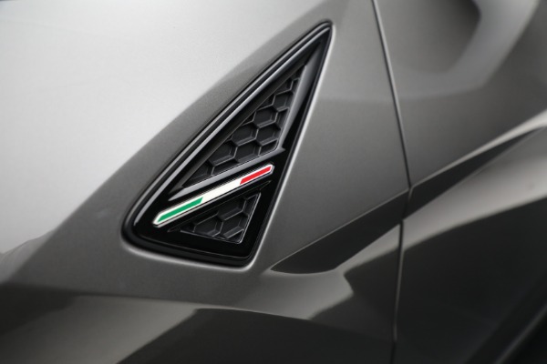 Used 2021 Lamborghini Urus for sale $212,900 at Alfa Romeo of Westport in Westport CT 06880 15