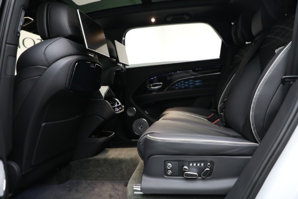 New 2023 Bentley Bentayga EWB Azure V8 First Edition for sale $269,900 at Alfa Romeo of Westport in Westport CT 06880 22