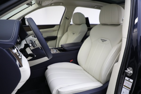 New 2024 Bentley Bentayga EWB V8 for sale $269,040 at Alfa Romeo of Westport in Westport CT 06880 19