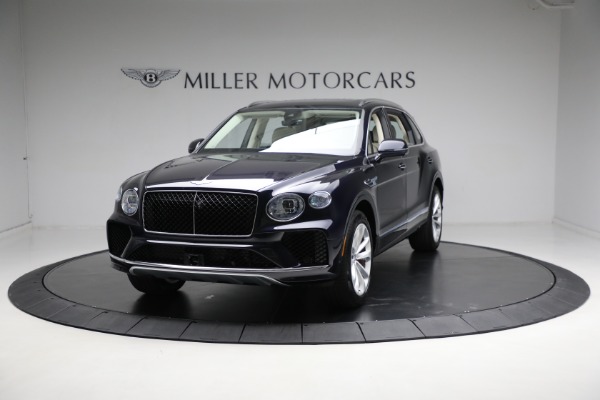 Used 2024 Bentley Bentayga EWB V8 for sale $204,900 at Alfa Romeo of Westport in Westport CT 06880 1