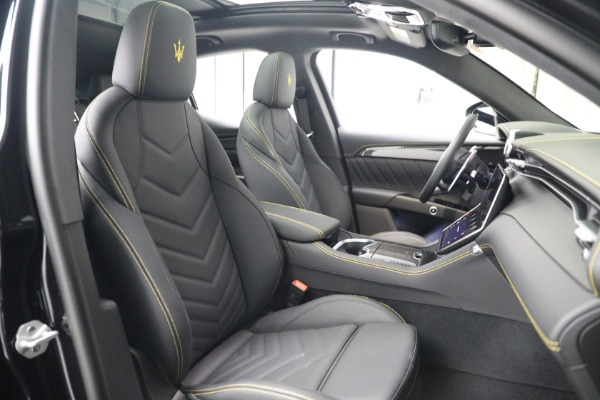 New 2024 Maserati Grecale Trofeo for sale Sold at Alfa Romeo of Westport in Westport CT 06880 22