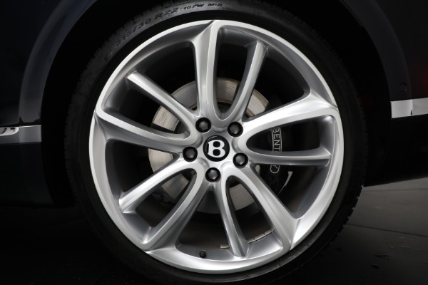 Used 2022 Bentley Continental GTC V8 for sale $249,900 at Alfa Romeo of Westport in Westport CT 06880 27