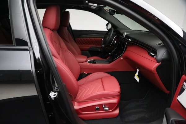 New 2024 Maserati Grecale Trofeo for sale Sold at Alfa Romeo of Westport in Westport CT 06880 26