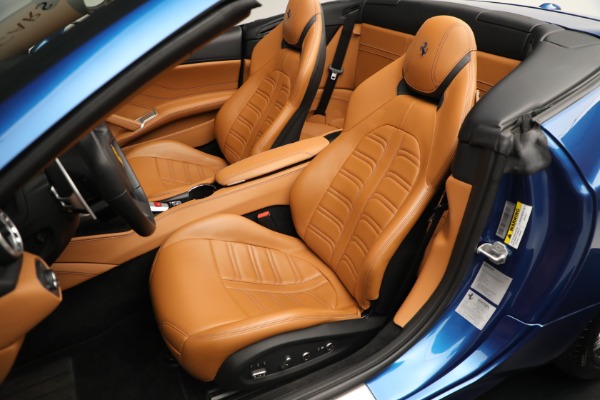 Used 2016 Ferrari California T for sale Sold at Alfa Romeo of Westport in Westport CT 06880 21