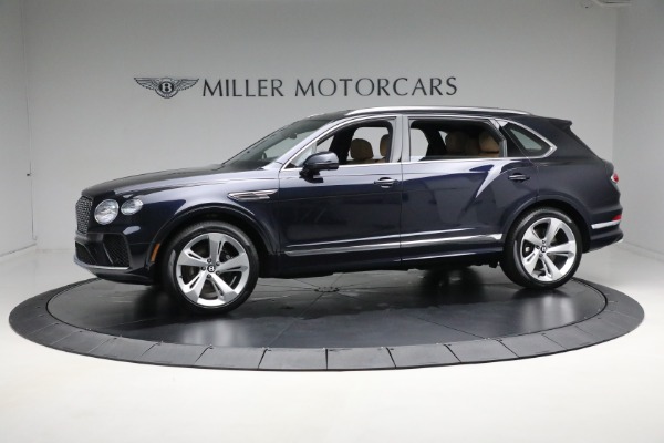 New 2024 Bentley Bentayga EWB V8 for sale $271,585 at Alfa Romeo of Westport in Westport CT 06880 3