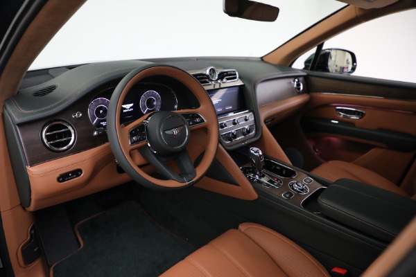 New 2024 Bentley Bentayga V8 for sale $252,225 at Alfa Romeo of Westport in Westport CT 06880 16